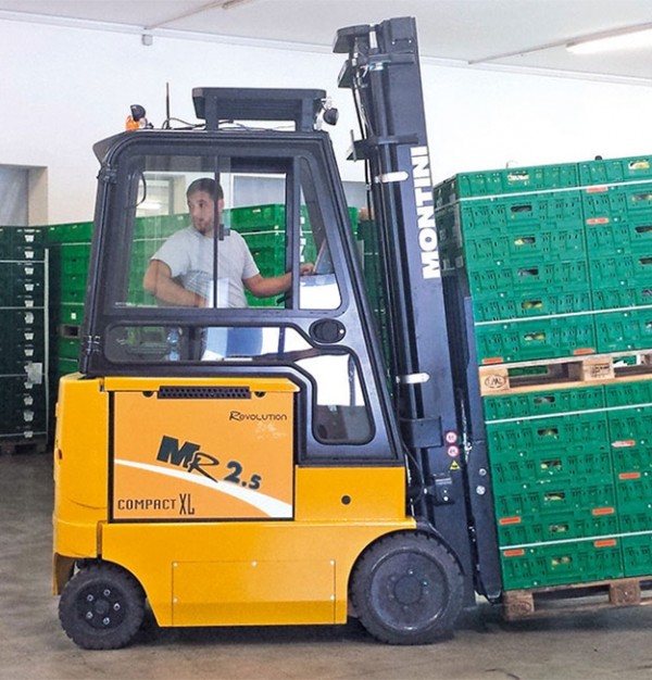 Electrostivuitor Montini MR SUPER LITHIUM 1.7 Compact - 2.5 Compact cu 4 Roți si capacitatea de încărcare de la 1750 kg la 2500 kg - 48V/80V