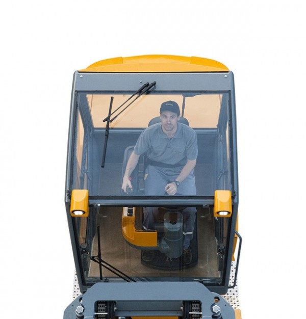 Electrostivuitor Montini MR 6 COMPACT > MR 7 COMPACT cu 4 Roți si capacitatea de încărcare de la 6000 kg la 7000 kg – 96V