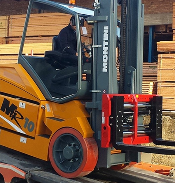 Electrostivuitor Montini MR 6 > MR 12 cu 4 Roți si capacitatea de încărcare de la 6000 kg la 12000 kg – 96V