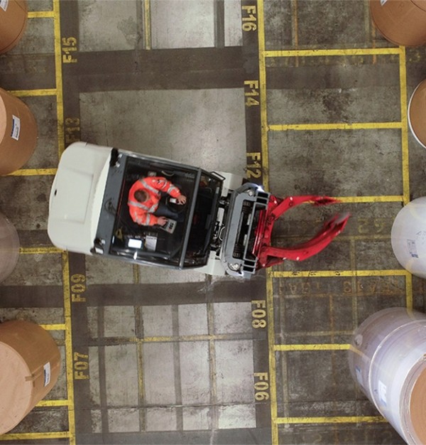 Electrostivuitor Montini MR 6 COMPACT > MR 7 COMPACT cu 4 Roți si capacitatea de încărcare de la 6000 kg la 7000 kg – 96V