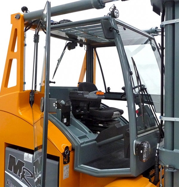 Electrostivuitor Montini MR 6 LOW > MR 7 LOW cu 4 Roți si capacitatea de încărcare de la 6000 kg la 7000 kg – 96V
