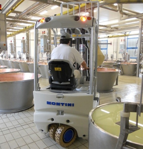 Electrostivuitor Montini MR ZINC cu 3/4 Roți si capacitatea de încărcare de la 1600 kg la 4999 kg – 48V/80V