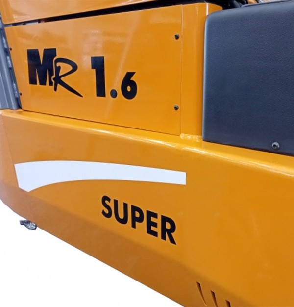 Electrostivuitor Montini MR SUPER LITHIUM cu 3 Roți si capacitatea de încărcare de la 1600 kg la 2000 kg - 48V