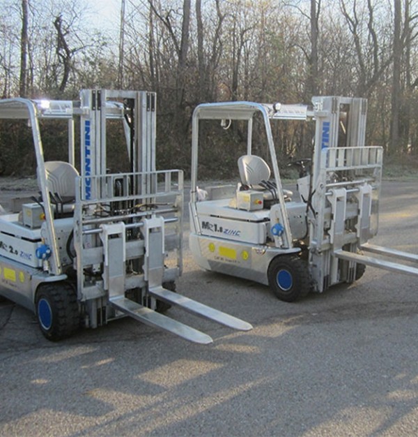 Electrostivuitor Montini MR ZINC cu 3/4 Roți si capacitatea de încărcare de la 1600 kg la 4999 kg – 48V/80V